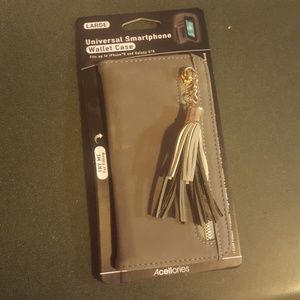 Super adorable phone wallet case.